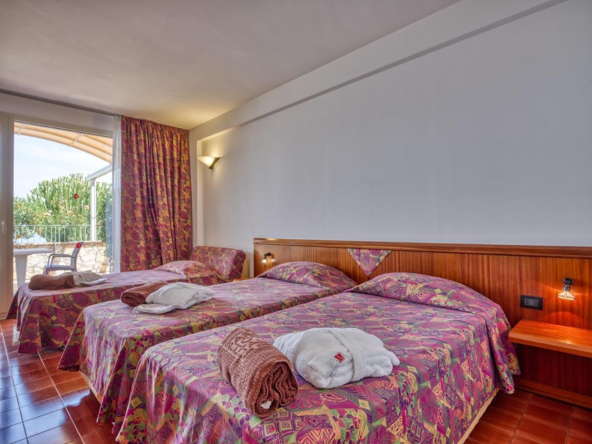 Hotel Antares Letojanni Ngoại thất bức ảnh