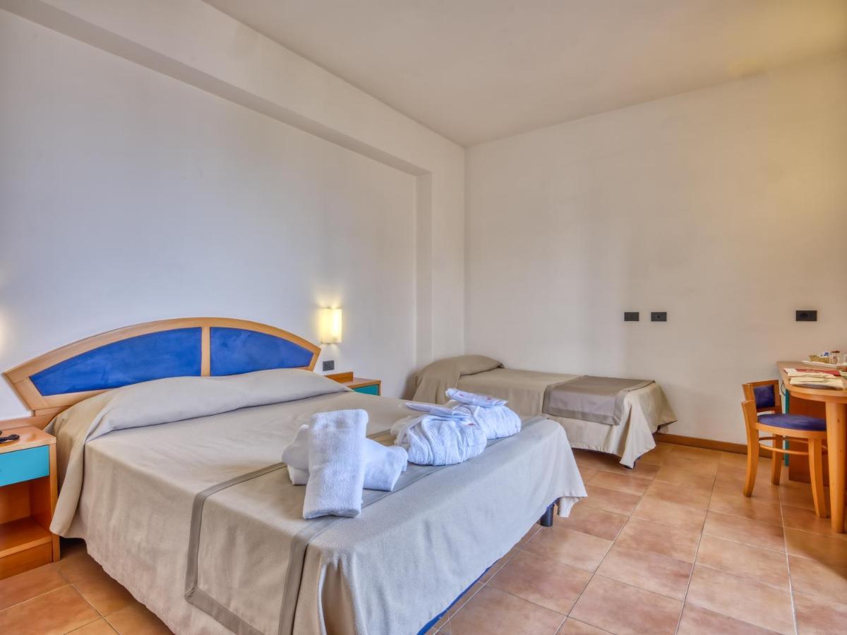 Hotel Antares Letojanni Ngoại thất bức ảnh