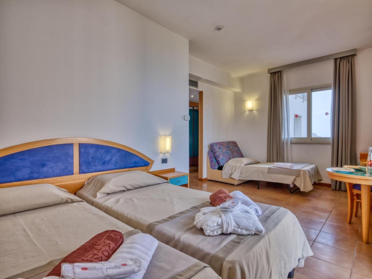 Hotel Antares Letojanni Ngoại thất bức ảnh