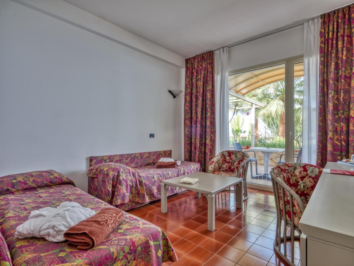 Hotel Antares Letojanni Ngoại thất bức ảnh