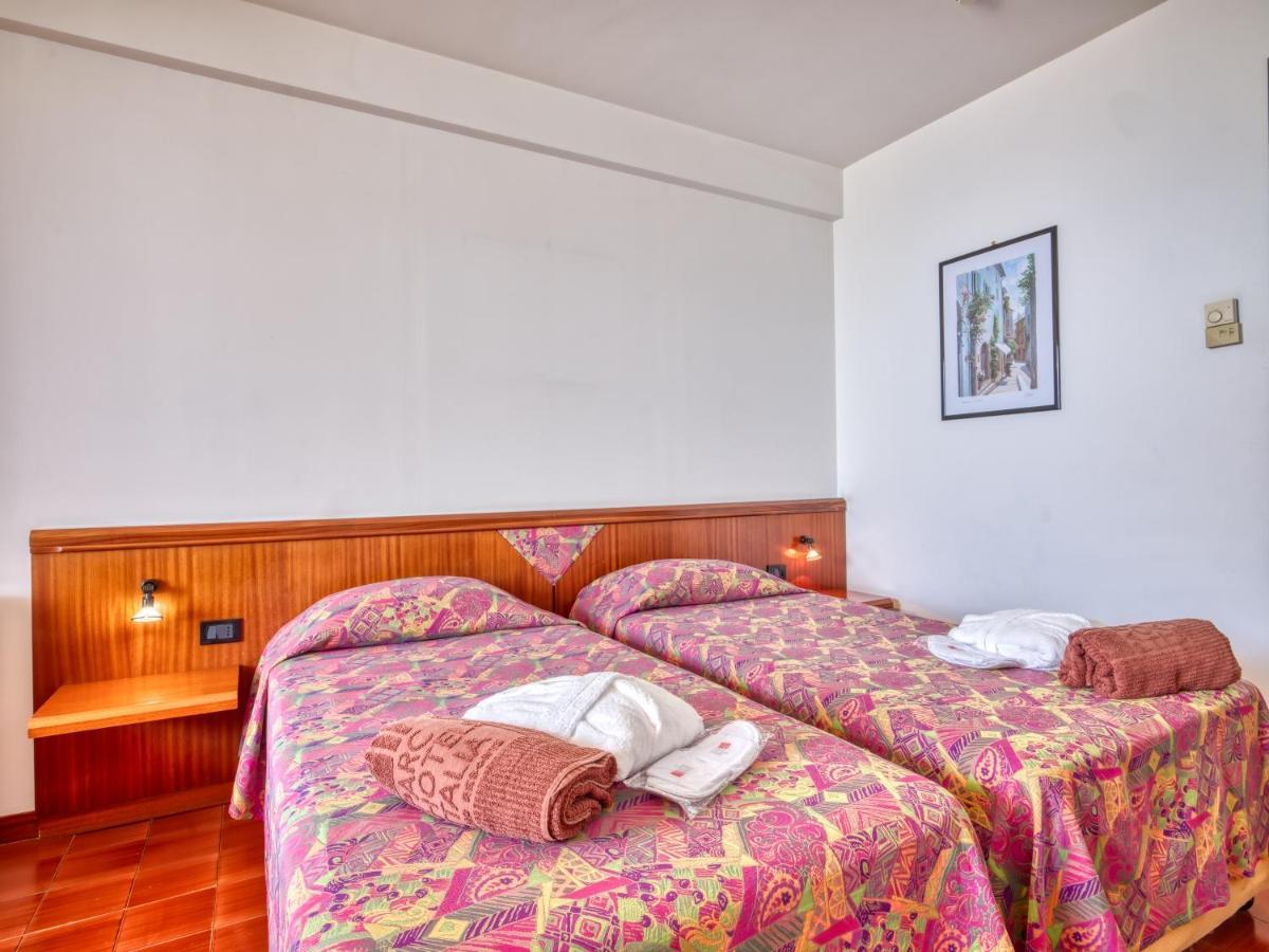 Hotel Antares Letojanni Ngoại thất bức ảnh
