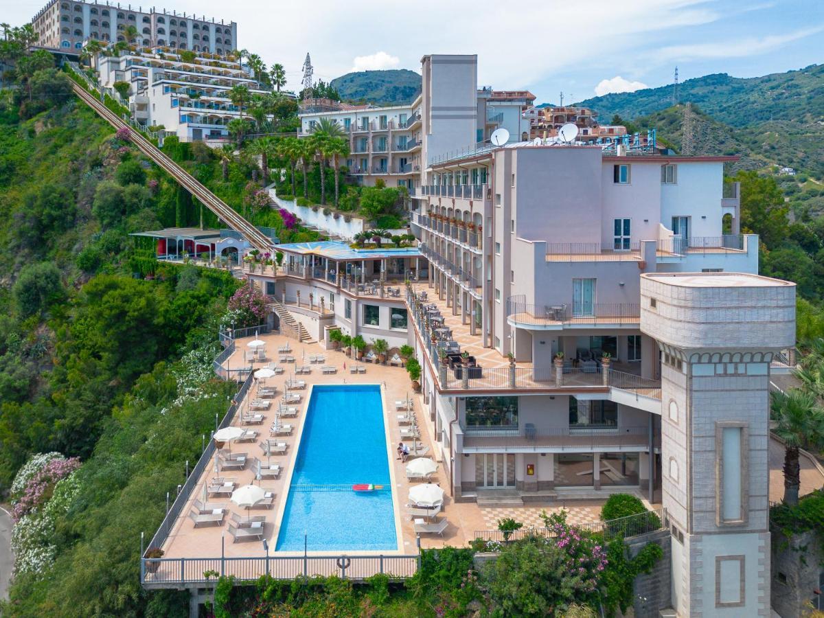 Hotel Antares Letojanni Ngoại thất bức ảnh