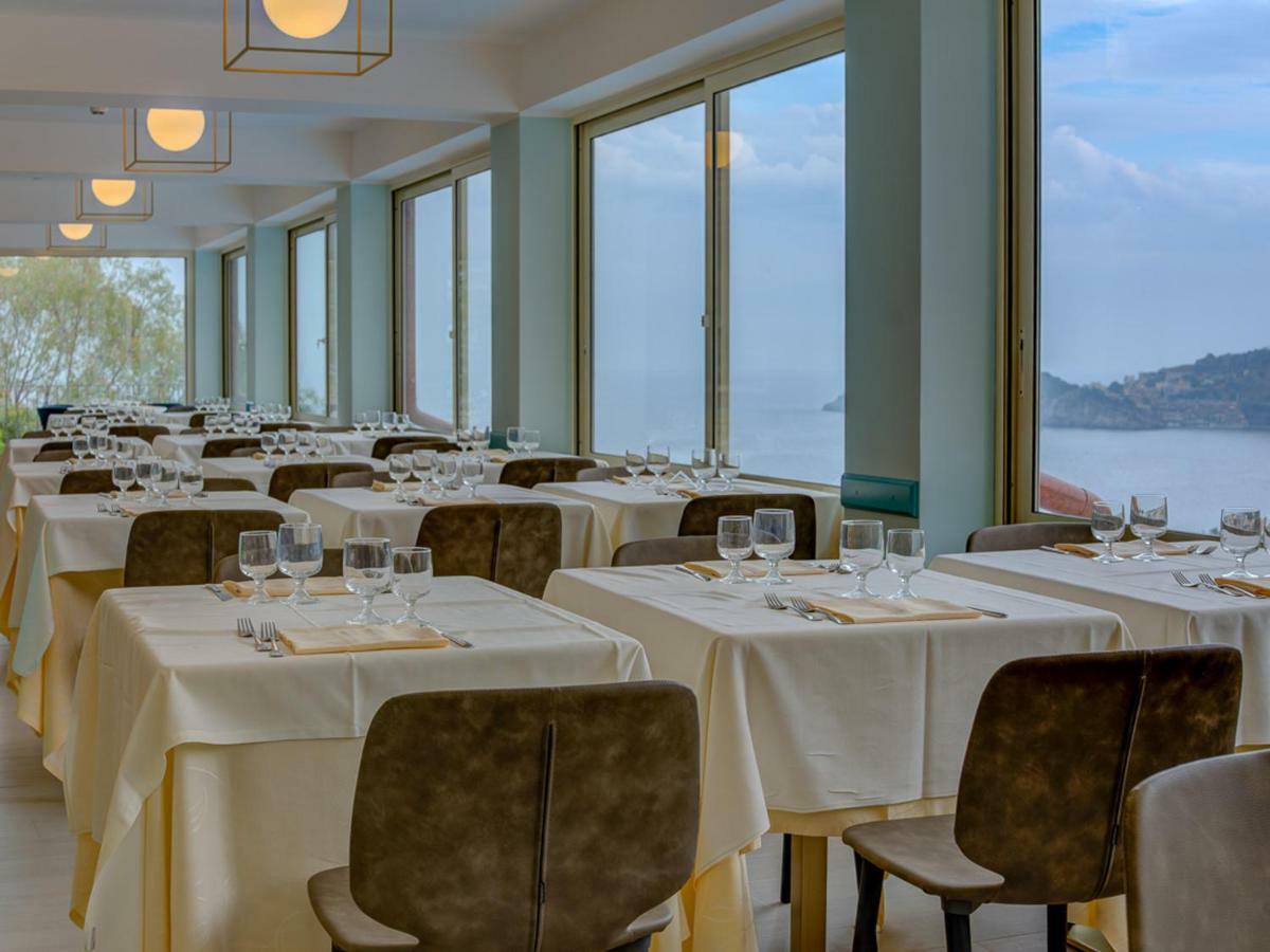 Hotel Antares Letojanni Ngoại thất bức ảnh