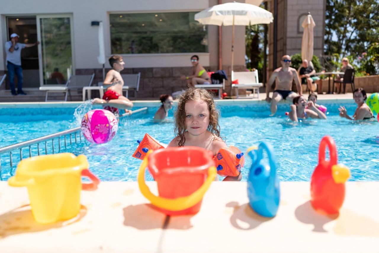Hotel Antares Letojanni Ngoại thất bức ảnh